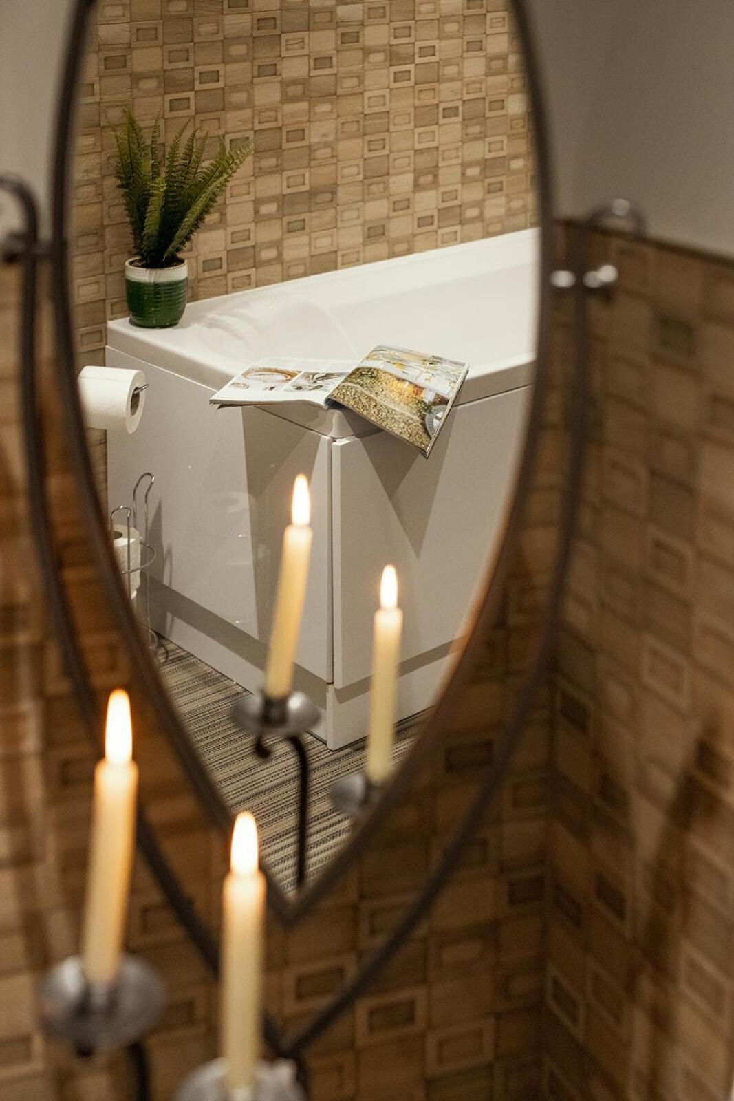 1 Castle Mews Apartment *
